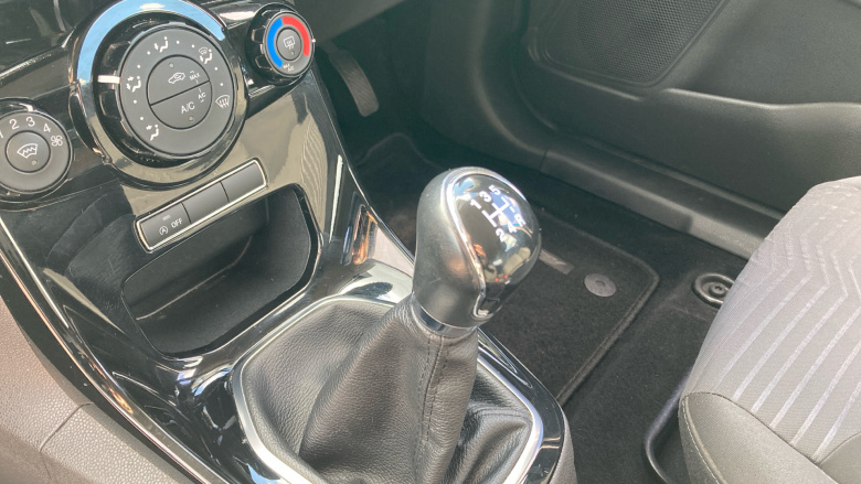 Ford Fiesta 1.0 EcoBoost Zetec 5dr Petrol Hatchback